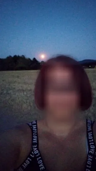 Laura, 38