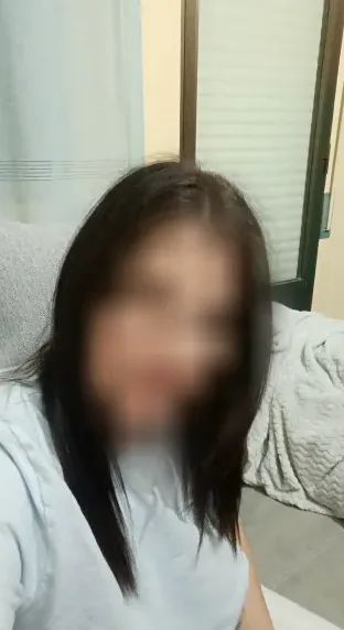 Vera, 39